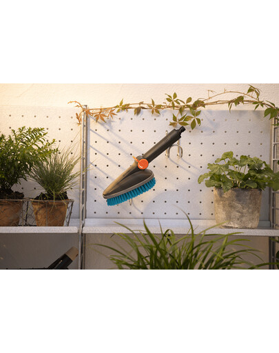 GARDENA Cleansystem szczotka ręczna twarda M
